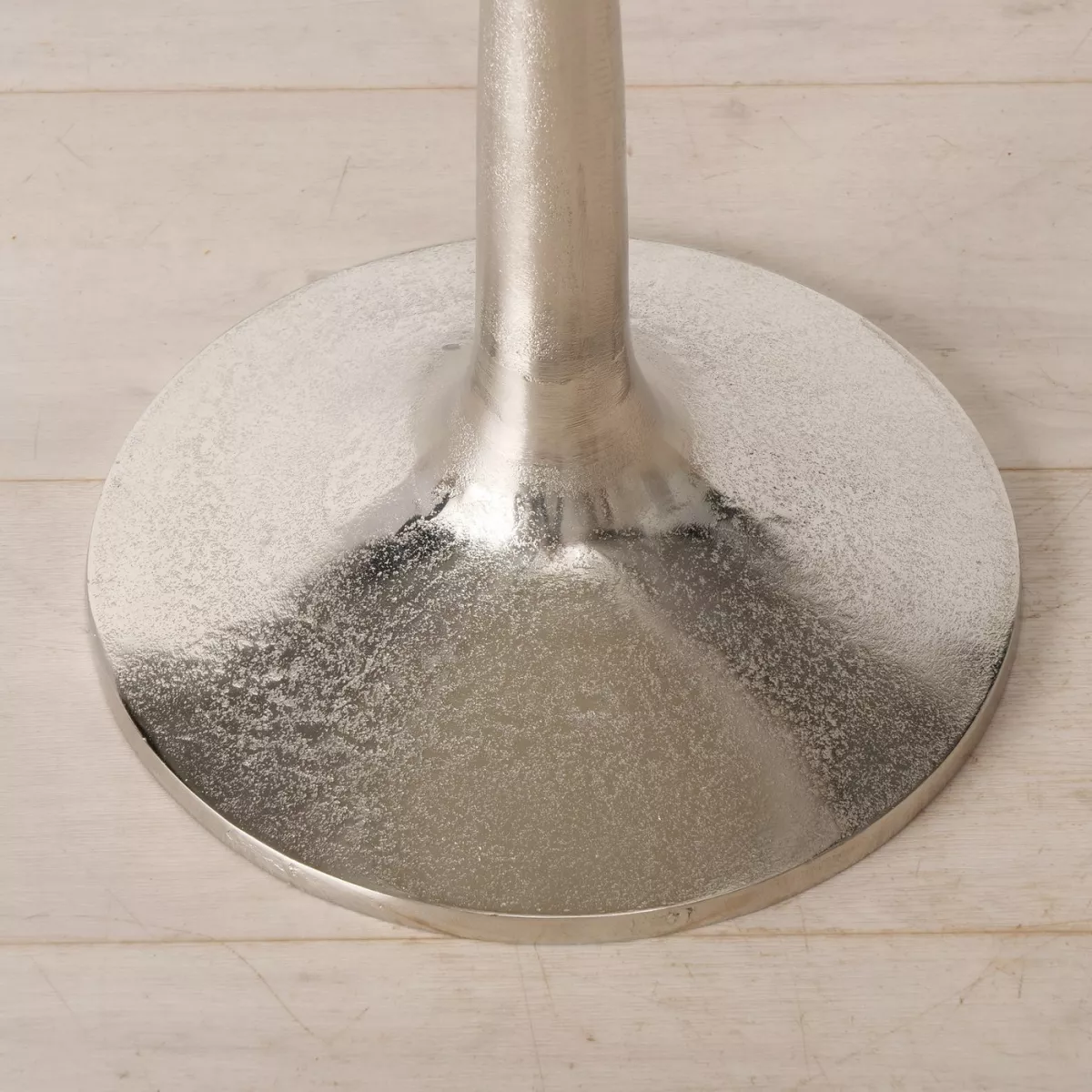 Masa de cafea argintie din aluminiu Ø45 cm Morries Boltze 4