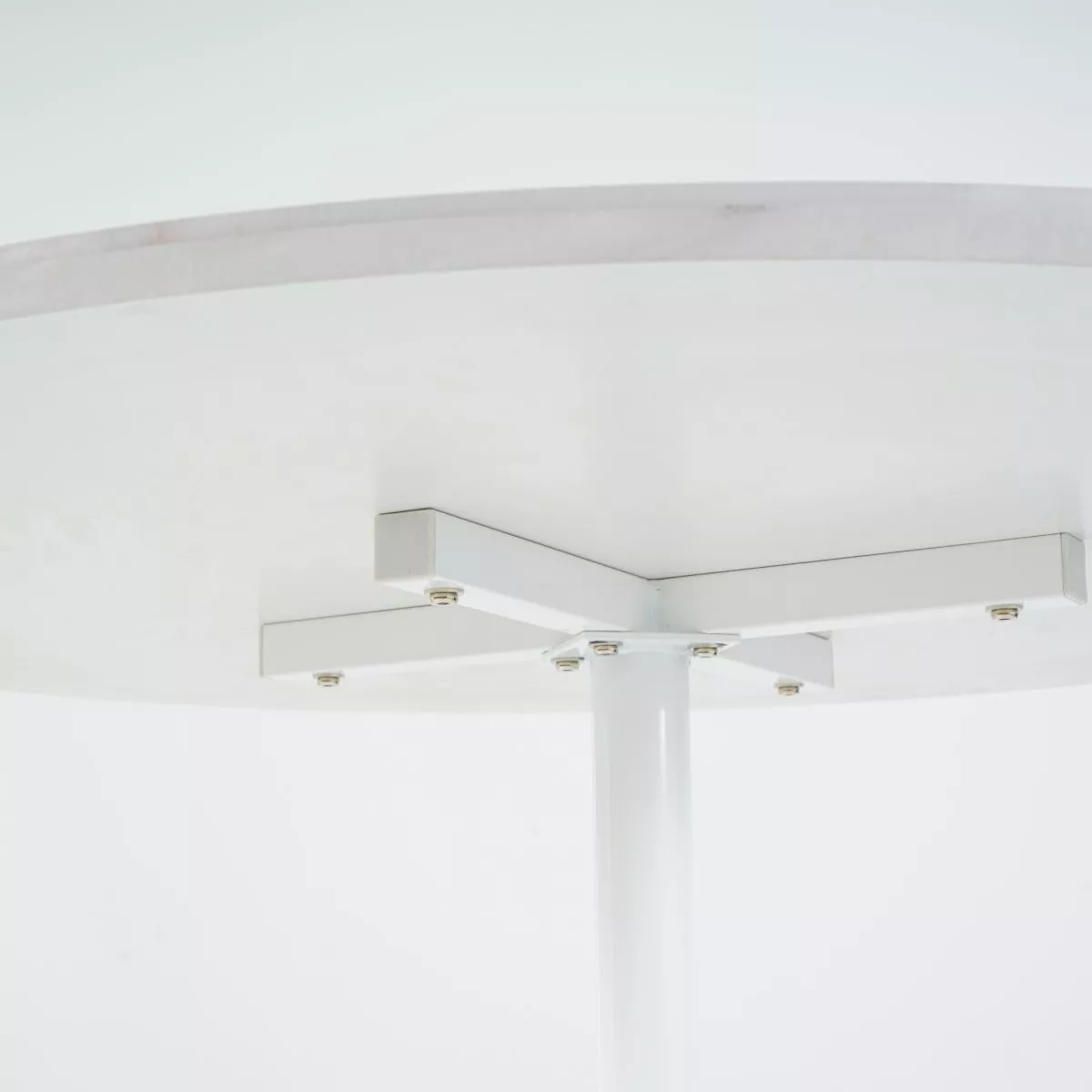 Masa de dining rotunda cu picior metalic si blat din MDF de culoare alba, aspect marmura, 110 cm diametru, 75 cm inaltime 5