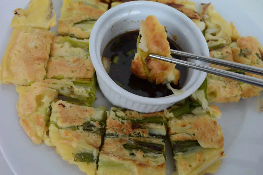 Pajeon (파전)- Clatite coreene cu ceapa verde