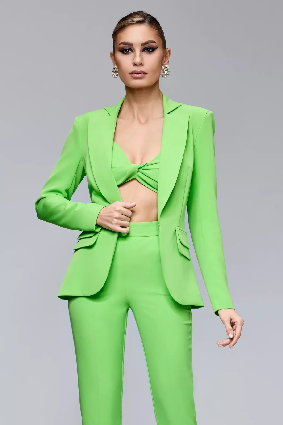 Compleu elegant verde, din 3 piese: sacou, bustiera si pantaloni cu talia inalta BBY 20345