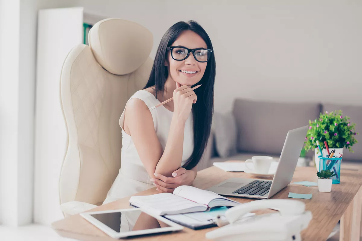 Bijuterii pentru tinuta office: ce modele sa porti cand mergi la birou