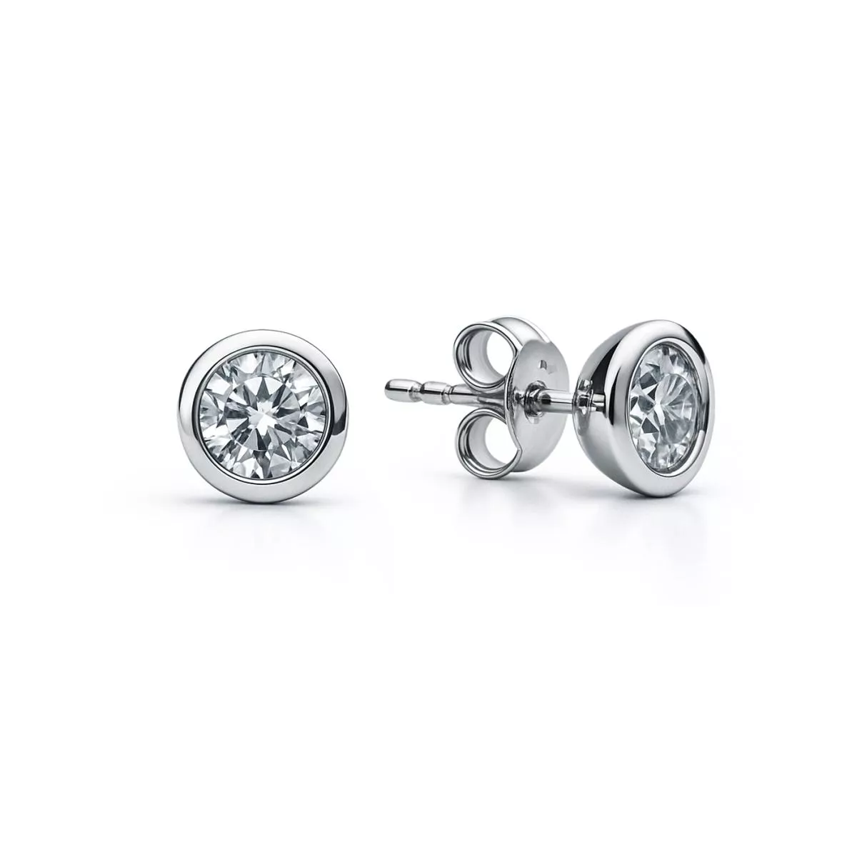 Cercei Eva Nobile cu zircon, din aur alb de 14K