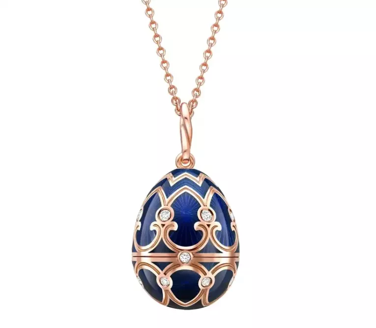 Coliere - Lant cu pandantiv  Faberg&eacute; cu diamante si agata, din aur roz de 18K, cellini.ro