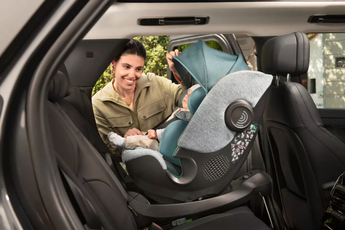 Scaun auto Chicco Bi-Seat i-Size Air cu baza Isofix, Graphite (gri), 40-150 cm (de la nastere pana la 12 ani)
