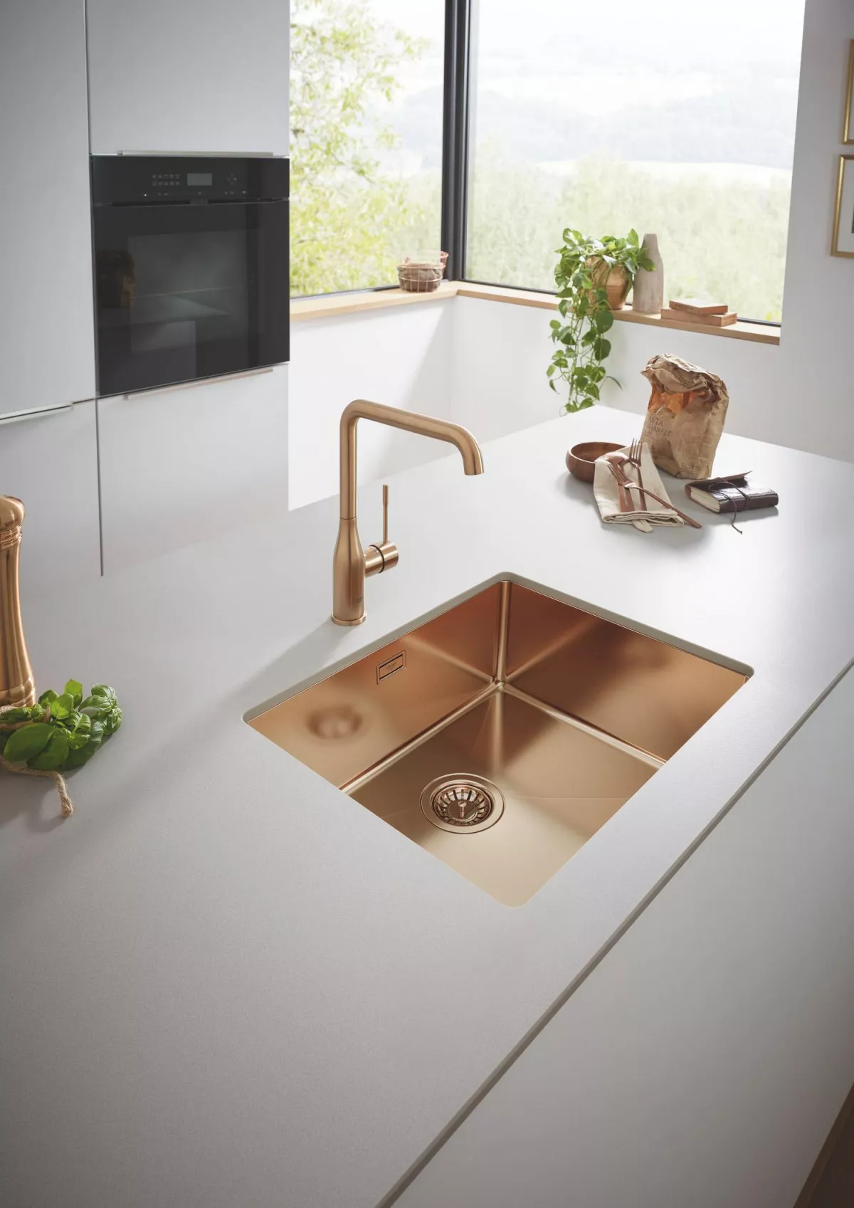 Baterie bucatarie Grohe 30505DL0, Essence, 3/8'', inalta, tip L, mat, cupru