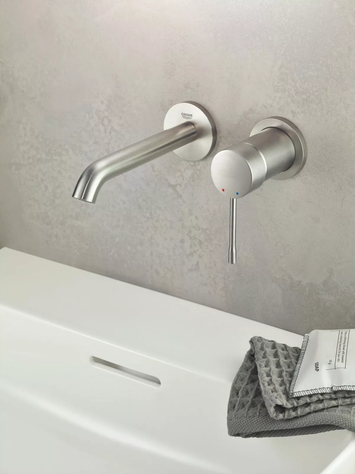 Baterie lavoar Grohe 29192DC1, Essence, pe perete, 183 mm, necesita valva, mat, otel satinat