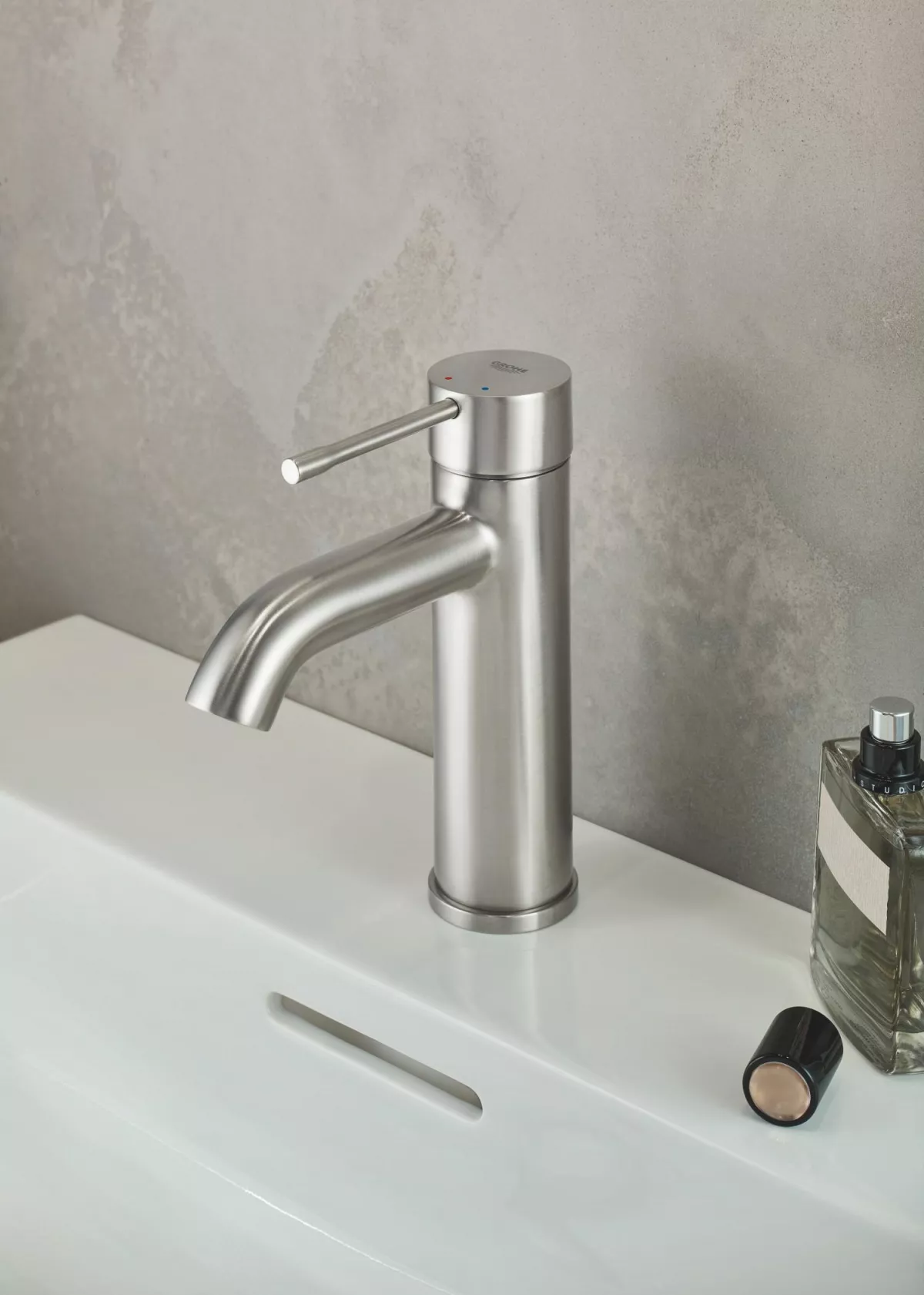 Baterie lavoar Grohe 24171DC1, Essence, S, 174 mm, ventil, mat, otel satinat