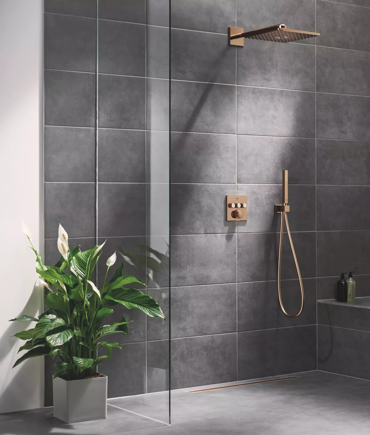 Cot iesire Grohe 26370DA0, Euphoria Cube, 1/2'' x 1/2'', suport para, lucios, cupru