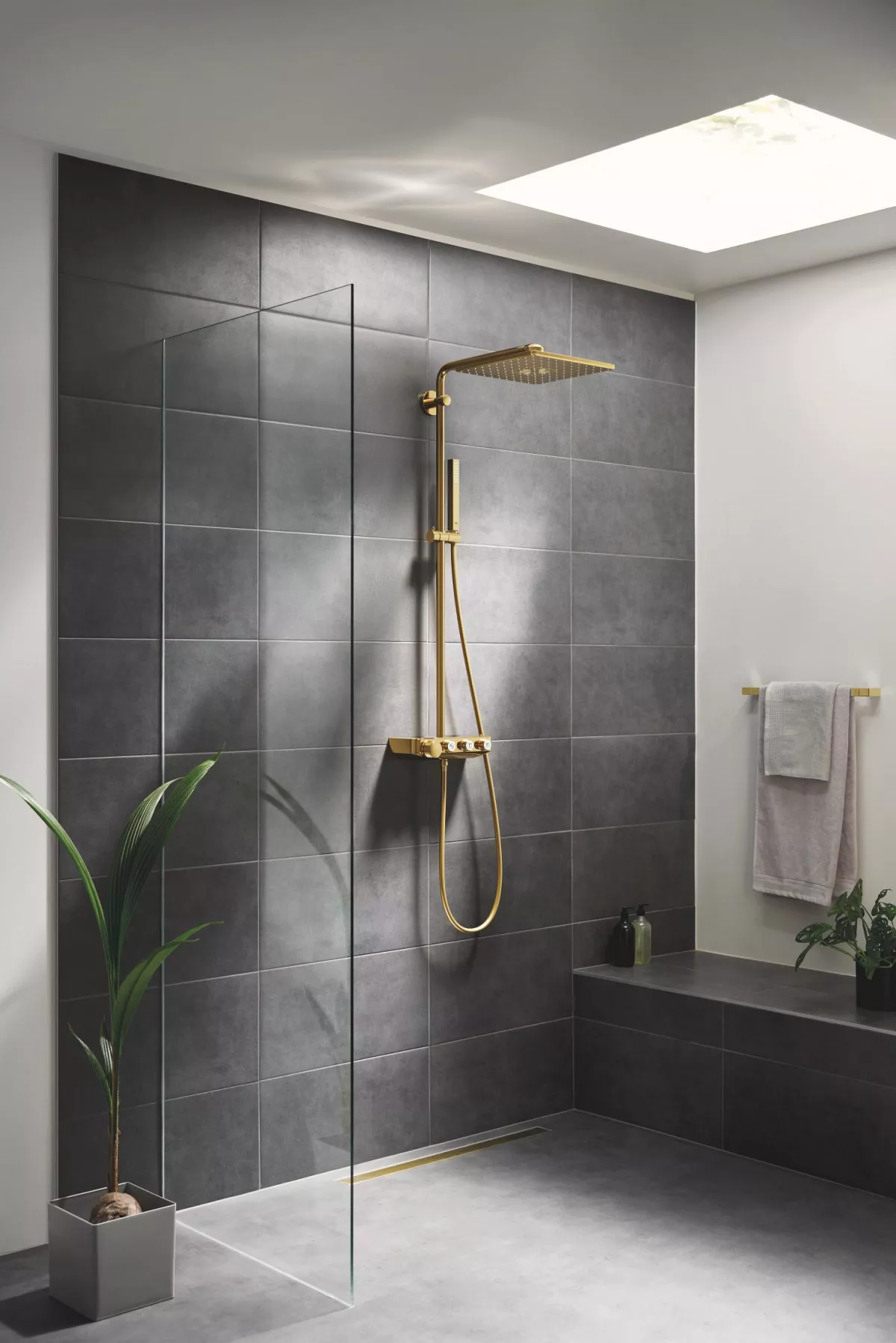 Sistem de dus Grohe 26508GL0, SmartControl Cube, aparent, termostat, 310 mm, 2 functii, lucios, auriu