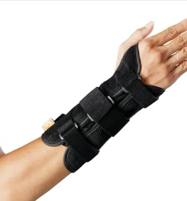 ORTEZA DE INCHEIETURA MAINII GM-W12 DREPT M 14-17 CM TVA 0%