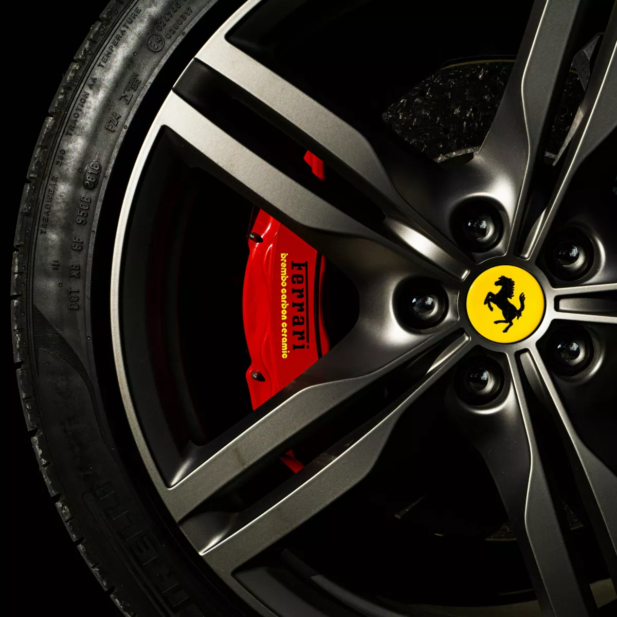 Traieste Experienta Ferrari!