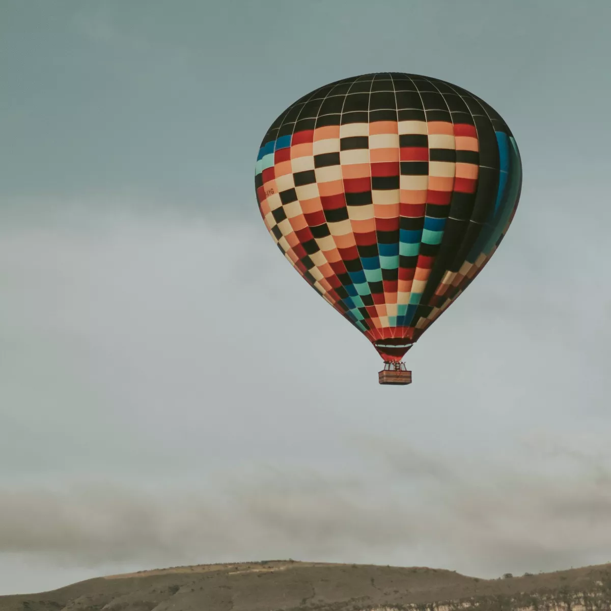 Zbor cu balonul in zona Moacsa-Lacul Padureni | cazare | cina | 2 persoane