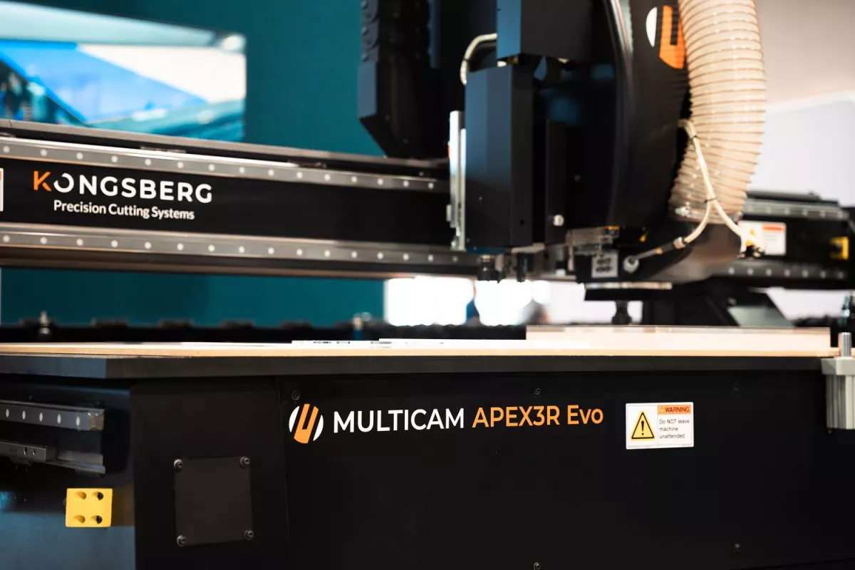 Finisare / Tăiere / Biguire / Frezare / Ștanțare - MultiCam Apex3R Evo, transilvae.ro