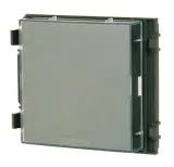 Placa de acoperire pentru 1 fereastra de modul din capacul frontal al carcasei