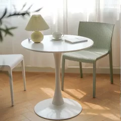 Mobila si Decoratiuni Interioare - Masa laterala rotunda pentru cafea, minimalista si eleganta, alb lucios, MDF, 60X74X50 cm, buz.ro