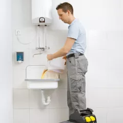 Aspirator cu spalare Karcher Puzzi 8/1