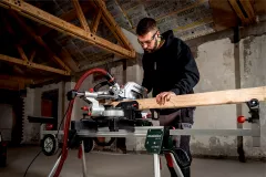 Fierastrau pentru debitat lemn, Metabo KGS 216 M 61926