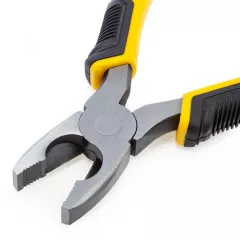 STHT0-74454
Clește combinat STANLEY® DYNAGRIP® 180 mm