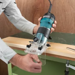 Masina de frezat, Makita 3712