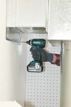 Masini de gaurit si insurubat - Masina de insurubat cu impact Makita DTD152Z - LXT, 18V, 165 Nm, fara acumulatori, olint.ro