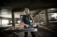 Polizor unghiular, Makita GA9020F