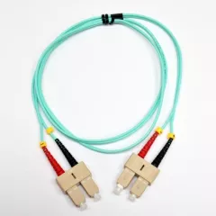 Patch fibra - Patch cord SC/UPC la SC/UPC OM4 1m Duplex, AFL Hyperscale, pro-networking.ro