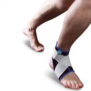 Orteza stabilizatoare din neopren cu benzi incrucisate pentru glezna FT-SN-023, marime M