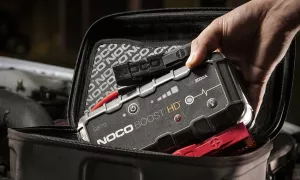Robot Pornire Auto, Jump Starter Auto 12V Portabil, Curent Pornire 2000A Litiu-Ion, Noco Boost GB70