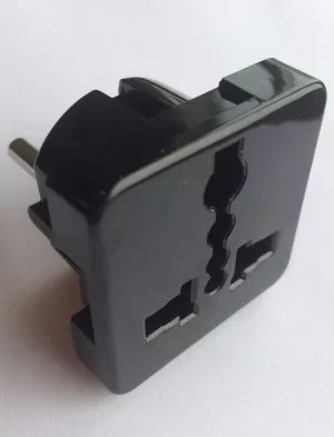 Adaptor stecher Italia /UK mama - romania tata