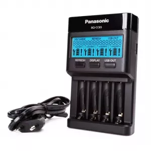 Incarcatoare - Incarcator RESIGILAT  Baterii Reincarcabile, Fara Acumulatori, PRO cu USB si LCD, Incarcare Individuala in 2h, Eneloop BQ-CC65E, globstar.ro