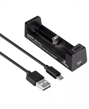 Incarcator Acumulatori Li-Ion, Curent de Incarcare 500mA-1000mA cu 1 Canal de Incarcacare si Cablu miniUSB Inclus, XTAR MC1+