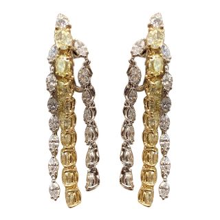Damiani earrings made of 18K white gold with diamond