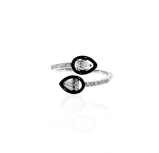 Casato ring made of 18K white gold with diamond