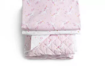 Set cuvertura + 2 cearceafuri Unicorn/Pink Stars
