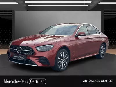 MERCEDES-BENZ CLASA E E 300 de 4MATIC Limuzina