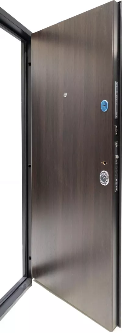 Usa metalica intrare in apartament , clasa 4 antiefractie , izolatie fonica 42 decibeli , culoare nuc exterior alb interior , 860x2020 mm , deschidere dreapta
