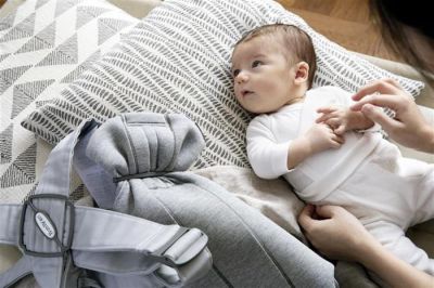 Marsupiu anatomic - Mini - cu pozitii multiple de purtare - Light Grey, 3D Jersey - BabyBjorn