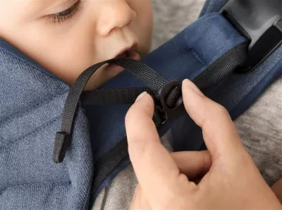 Marsupiu anatomic One cu pozitii multiple de purtare - Denim Midnight Blue - BabyBjorn