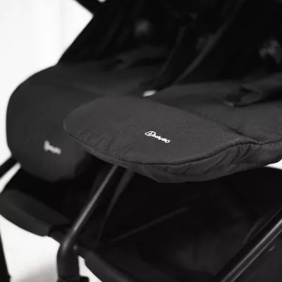BabyGo - Carucior pliabil pentru gemeni GoTwice, Black