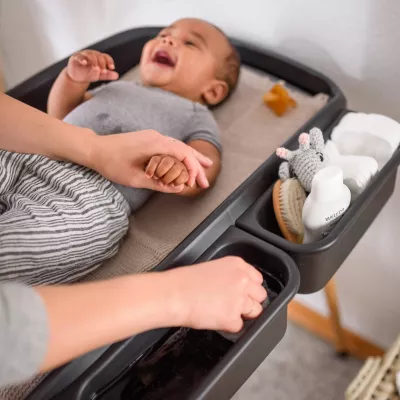 BabyGo - Masuta de schimbat si infasat Change Me, Black