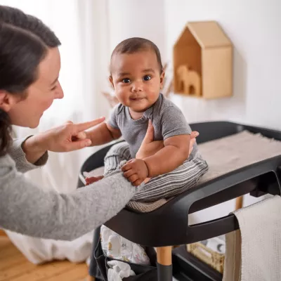 BabyGo - Masuta de schimbat si infasat Change Me, Black