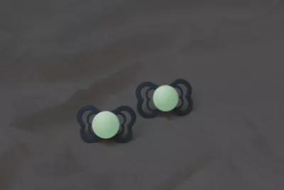 BIBS - Set 2 suzete Fosforencente Couture Glow Silicon, tetina anatomica, 0 luni +-Sage/Cloud