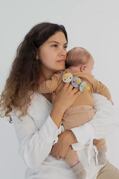 BIBS - Suzeta Colour Latex, tetina simetrica, 6 luni +-Ivory