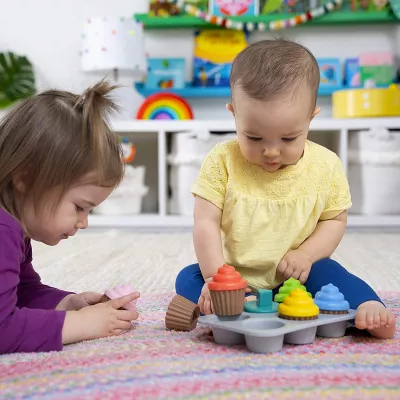 Bright Starts - Jucarie pentru sortarea formelor Briose
