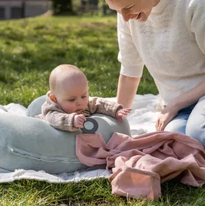 Doomoo - Esarfa pentru alaptat multifunctionala din bumbac organic Momâ€™n Play Pink