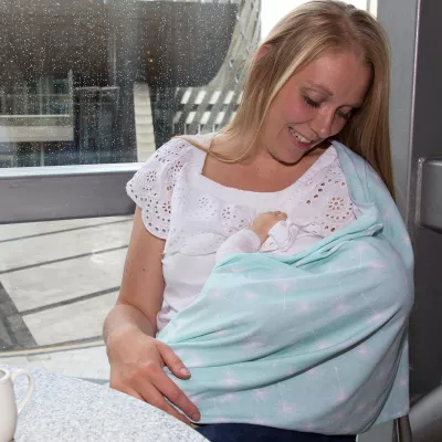 Esarfa pentru alaptare din bambus - Comfi-Love - Eggshell - CuddleCo.