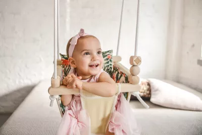 Incababy - Legan multifunctional pentru junior, 1-5 ani (30 kg), testat TÃœV Rheinland, Coco Friends