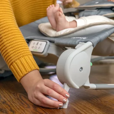 Ingenuity - Balansoar cu functie de masaj Happy Belly Rock-to-Bounce - Parker