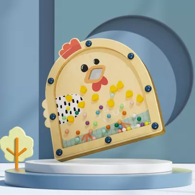 Joc Montessori - Hraneste gaina