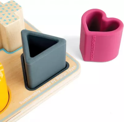 Jocul meu de potrivire - Forme magice